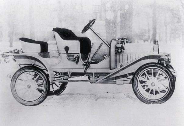 1908 Buick Model 10 Roadster. 